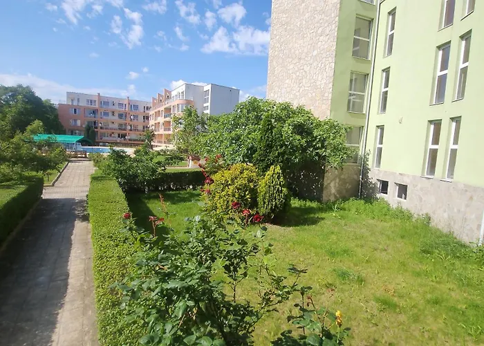 アパート Jolly *