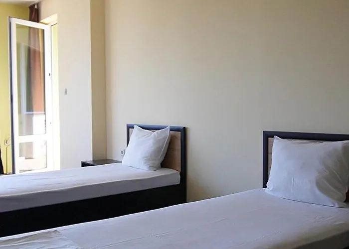 Jolly アパート *